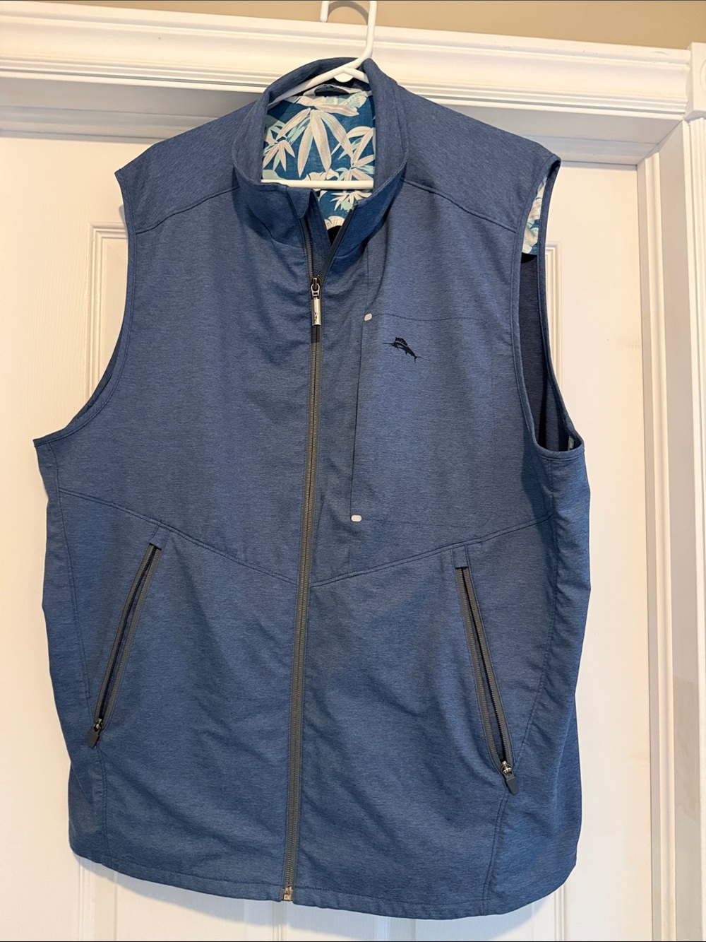 Tommy Bahama men’s vest size XL